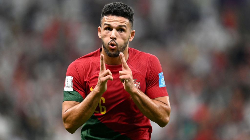 Όλοι τρελαμένοι στην Παρί που παίρνουν τον «επόμενο Κριστιάνο»!