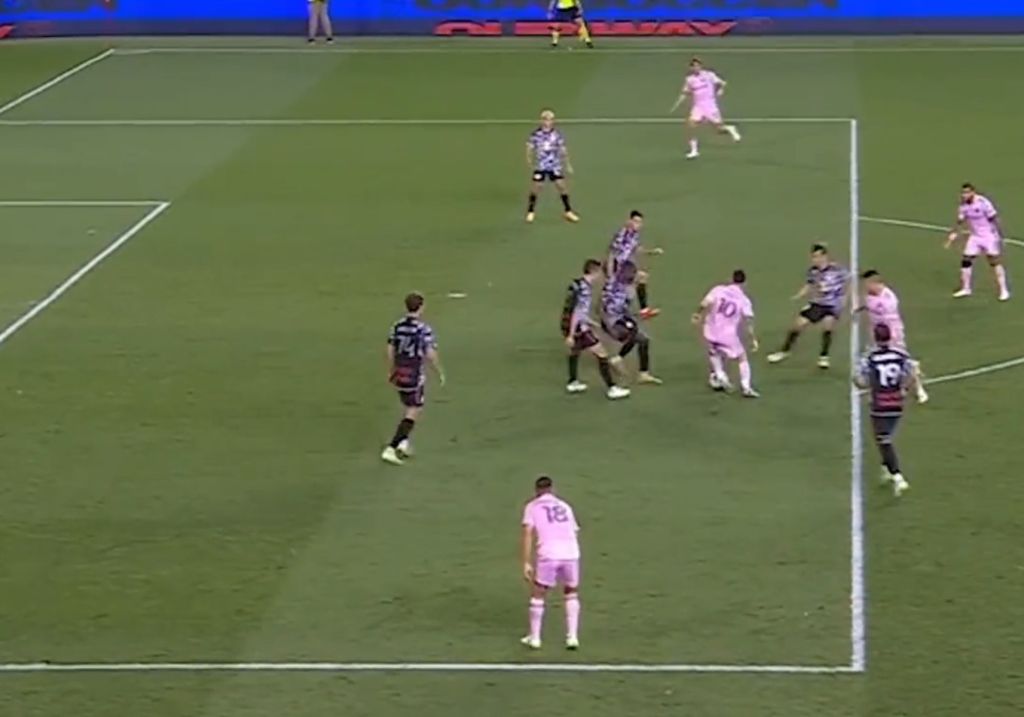 Δεν σταματάει το «παστέλωμα» ο Μέσι – Χάζεψε όλη τη Νέα Υόρκη ο Αργεντινός (vid)