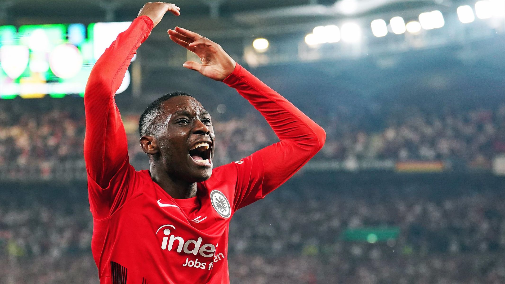 Παρί Σεν Ζερμέν: Έπαιξε τα… ρέστα της για Μουανί – «Τρίβουν χέρια» στην Άιντραχτ