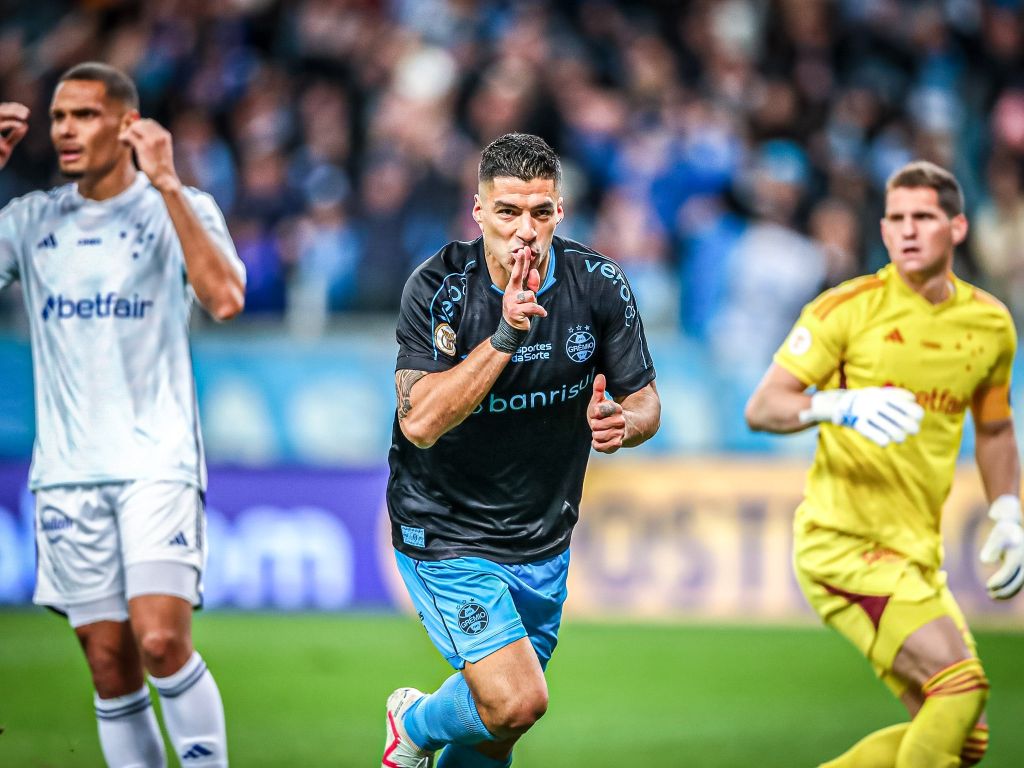 «Έκλεψαν» το παπούτσι του Σουάρες και… τρελάθηκε – Πήγε να τους «διαλύσει» (vid)