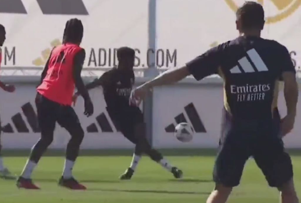 «Άρρωστη» σέντρα με ραμπόνα του Τσουαμενί στην προπόνηση της Ρεάλ (vid)