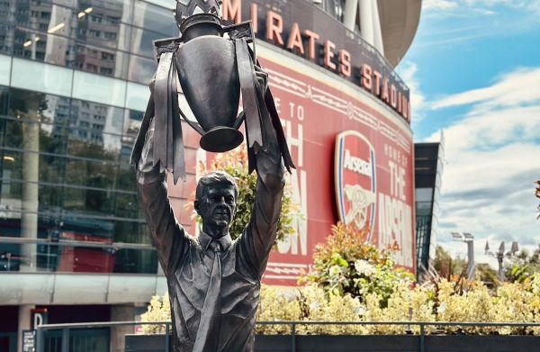 Αναλυτικά οι δηλώσεις του Αρσέν Βενγκέρ για το άγαλμα που του έφτιαξε η Άρσεναλ: