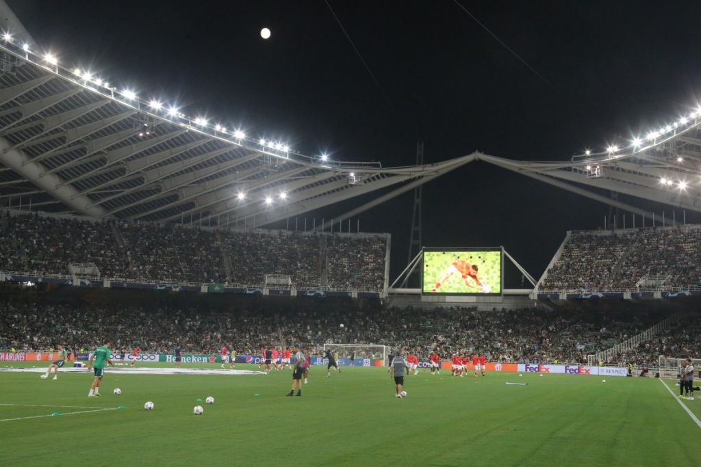 Παναθηναϊκός – Μπράγκα: Φουλ το ΟΑΚΑ σε μια εκρηκτική ατμόσφαιρα! (vids)