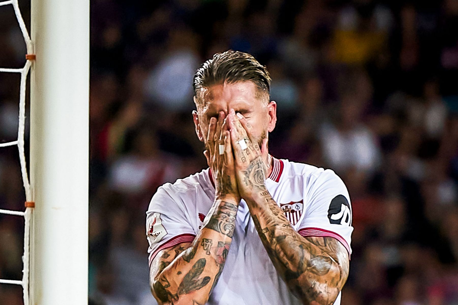 Δεν θα κοιμηθεί το βράδυ – Ο Ράμος σκόραρε για την Μπαρτσελόνα! (vid)