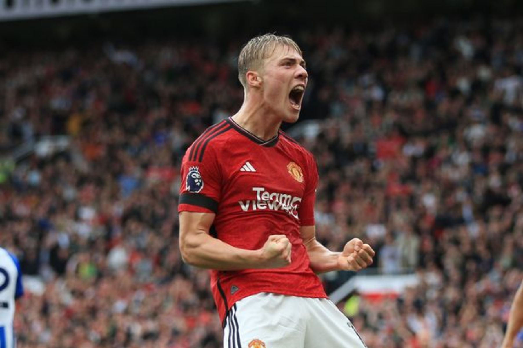 Η Γιουνάιτεντ ήθελε να… ξεφορτωθεί δύο παίκτες για να πάρει τον Χόιλουντ!