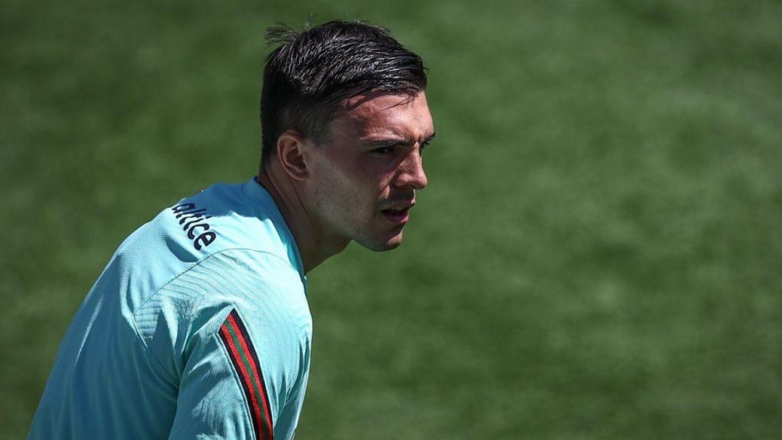 Γιουνάιτεντ: «Κλέβει» τον μέσο που είχει συμφωνήσει στα πάντα με την Μπάγερν!