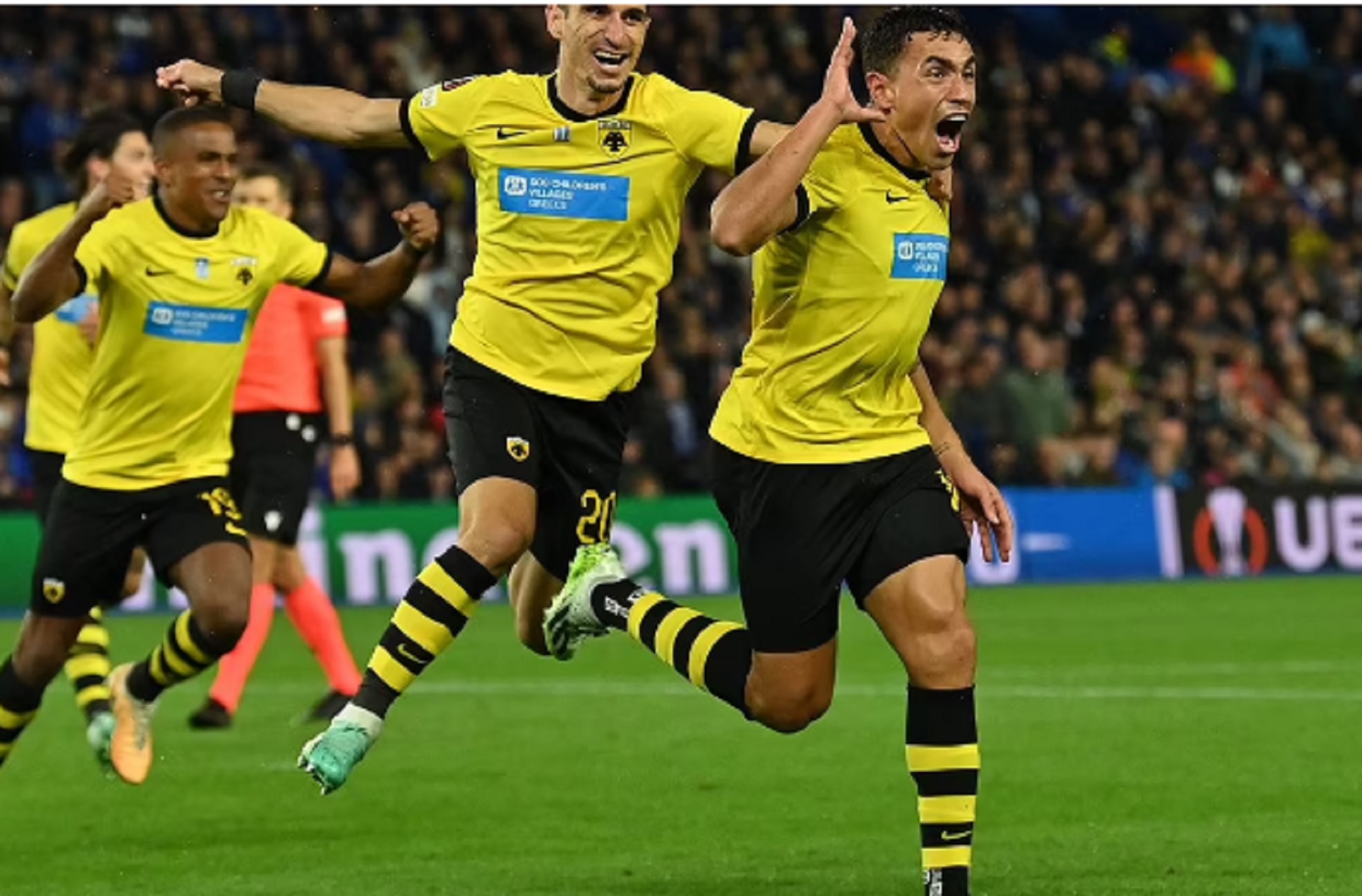 Μάικλ Όουεν για ΑΕΚ: «Γκολάρα του Σιντιμπέ, τυχερή η «Ένωση» στα άλλα δύο της τέρματα»