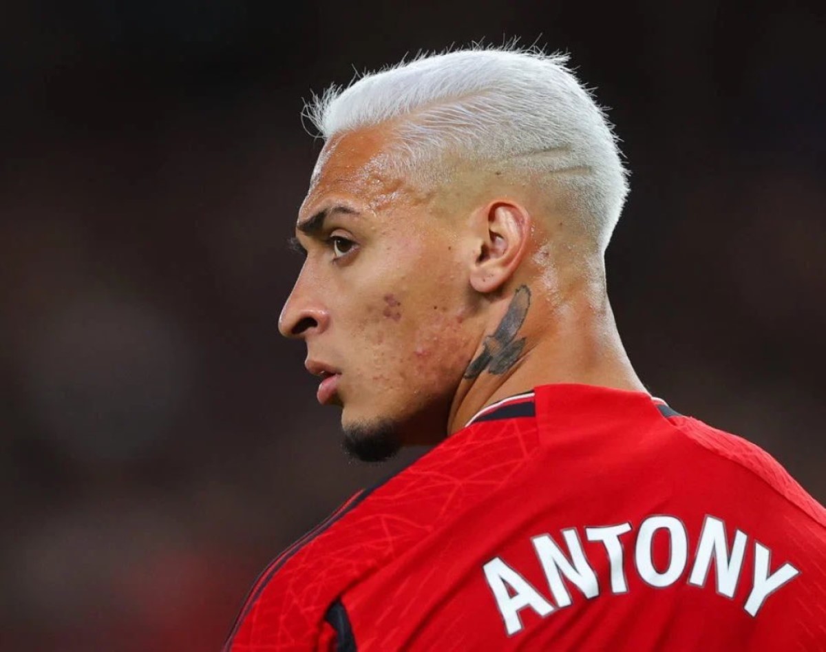 Ο Άντονι «δίκασε» την Γιουνάιτεντ – «Πλέον είμαι χαρούμενος και το δείχνω»