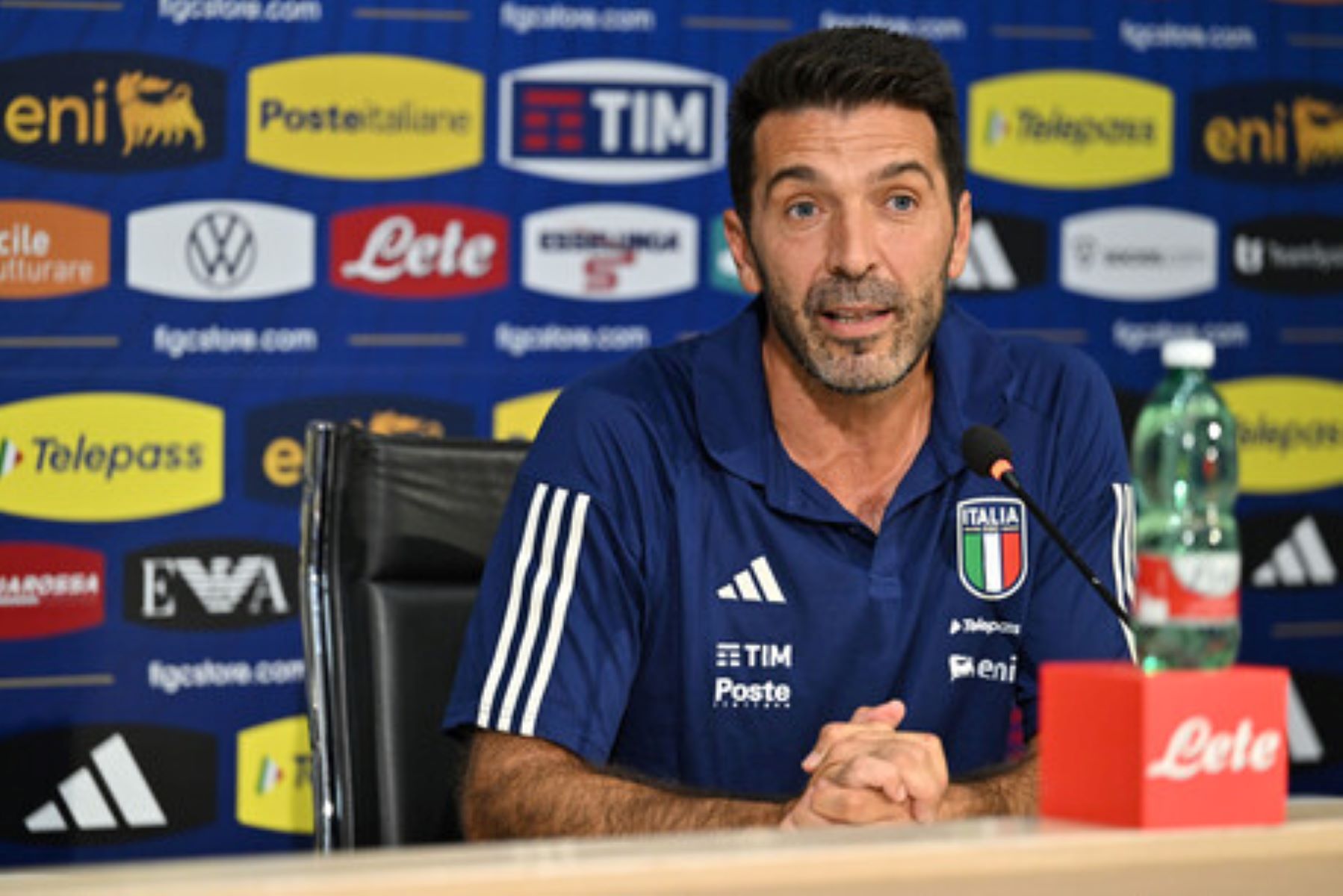 Μπουφόν: «Θα τα δώσω όλα για την Ιταλία – Έχω υπέροχες αναμνήσεις με Βιάλι»