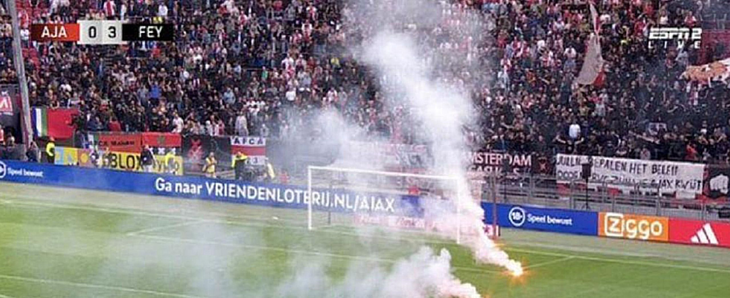 Χαμός στην Ολλανδία: Διακοπή στο Άγιαξ-Φέγενορντ με το σκορ στο 0-3! (vids)