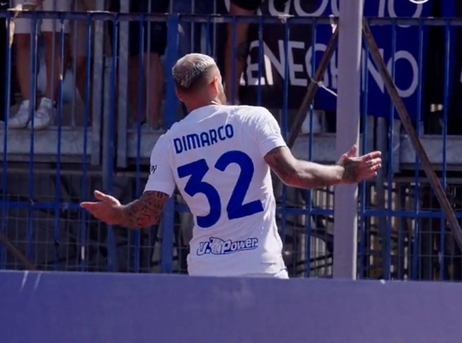 To κομψοτέχνημα του Ντιμάρκο από την τέλεια κάμερα με φυσικό ήχο (vid)