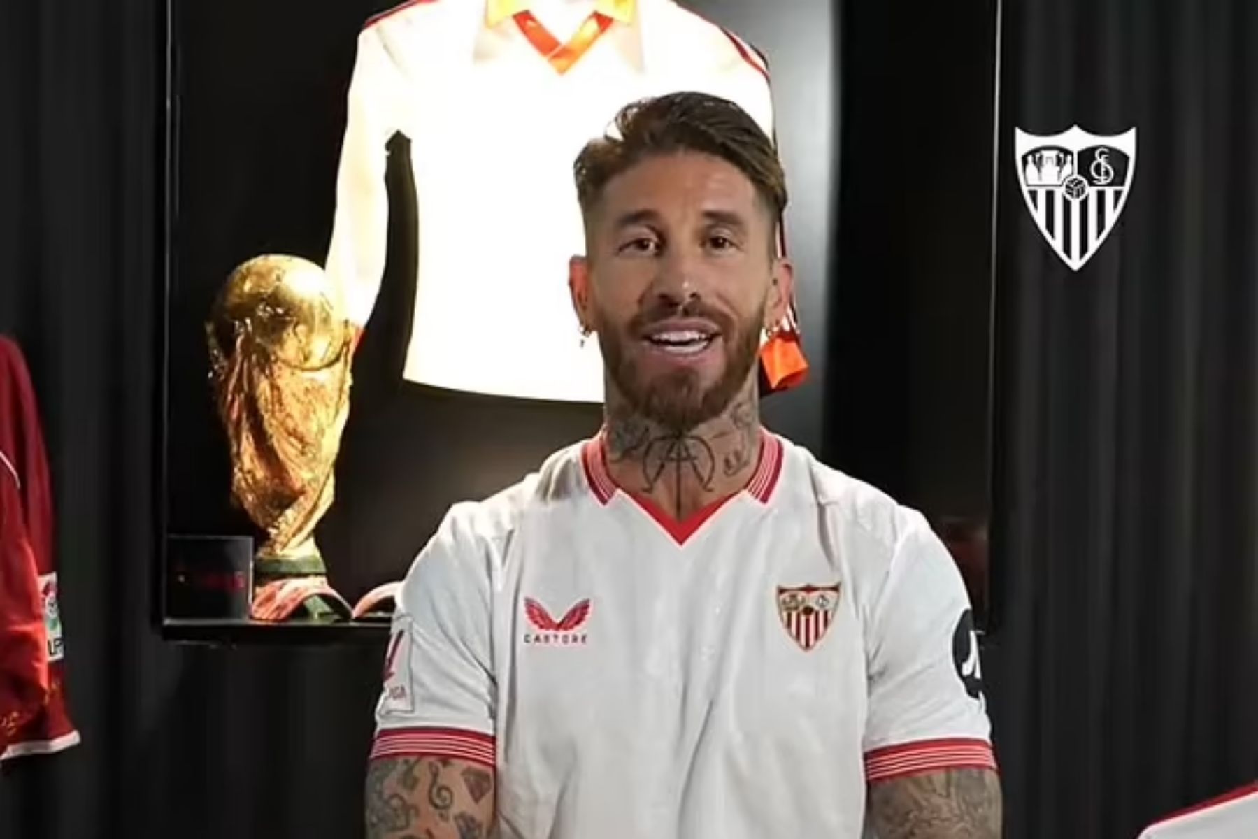 Παρουσιάστηκε ο Ράμος: «Επέστρεψα στο σπίτι μου – Ανυπομονώ να φορέσω ξανά το σήμα»!