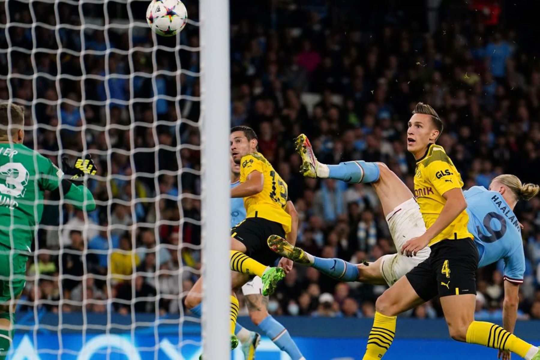 Σαν σήμερα: Κανσέλο και Χάαλαντ «ζωγραφίζουν» στον… καμβά του Etihad (vid)