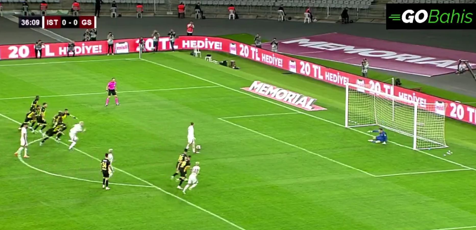 Κανείς δεν θα καταλάβει ΠΟΤΕ πως έχασε αυτό το γκολ ο Ικάρντι! (vid)