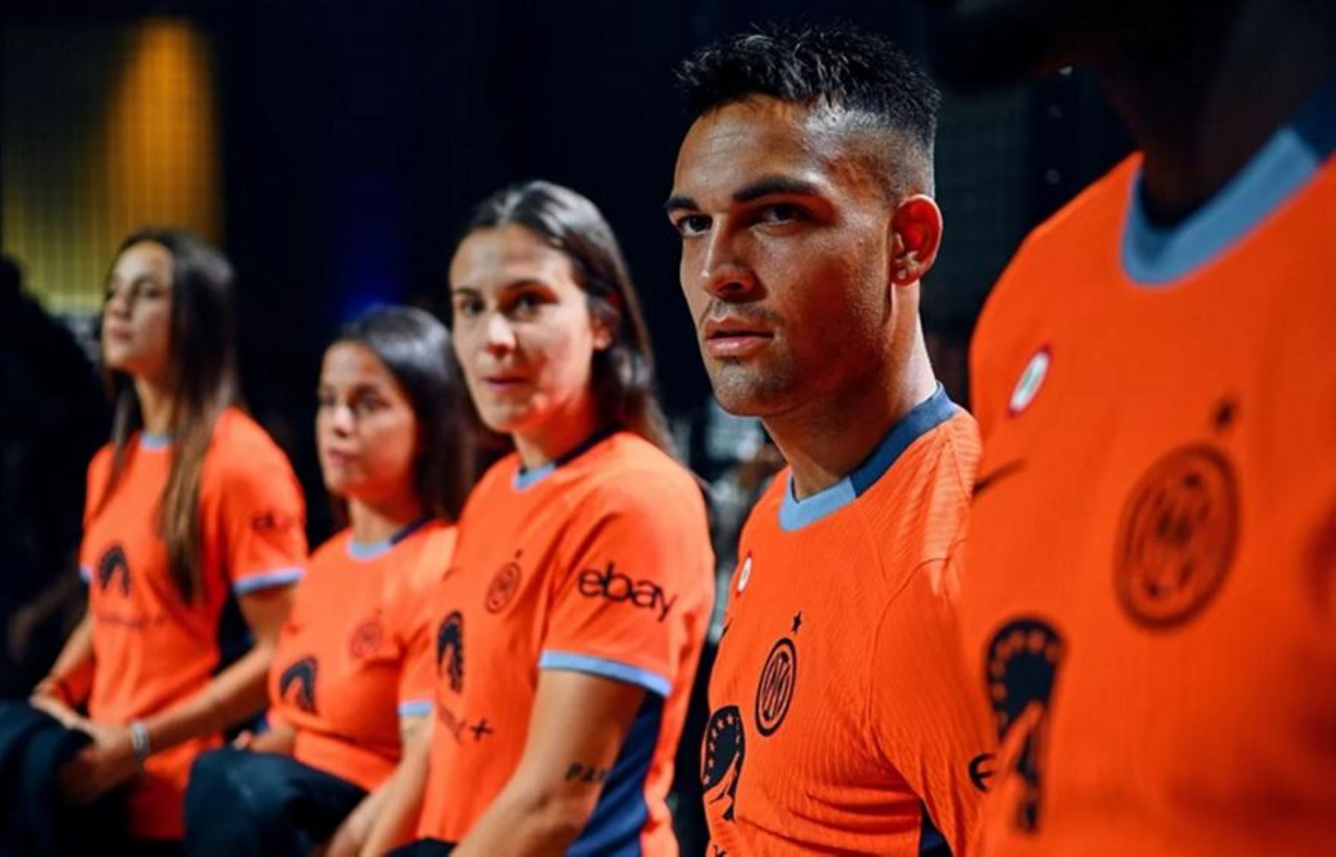 Μαγεύει στο χορτάρι, μαγεύει και με τη νέα της φανέλα η Ίντερ (pics)