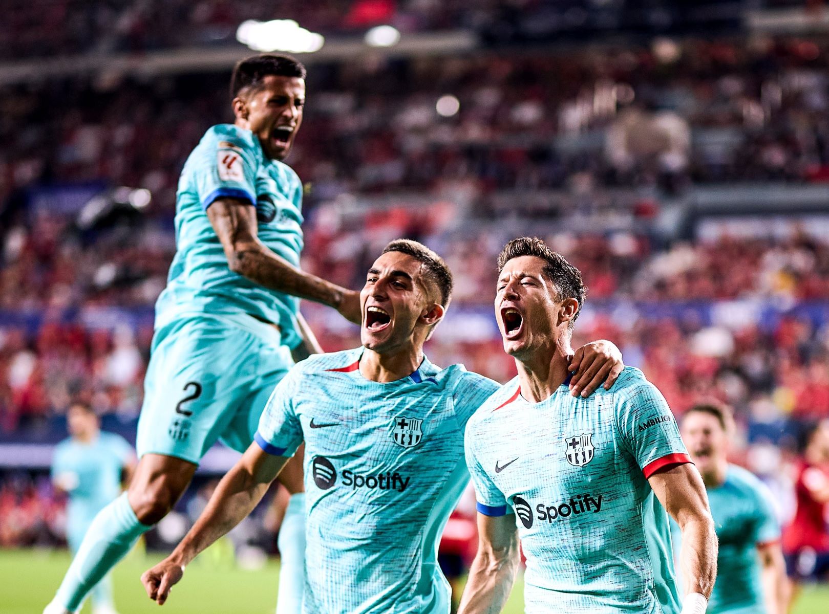 Διπλό με… χίλια ζόρια η Μπαρτσελόνα στη Παμπλόνα (vid)