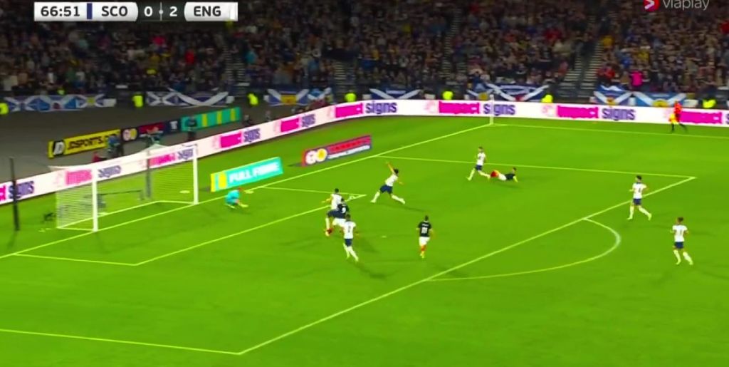 Μαγικός… Μαγκουάιρ: Μία επαφή και αυτογκόλ από τον Άγγλο στόπερ! (vid)