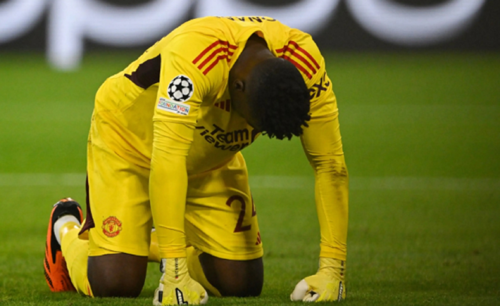 Η Γιουνάιτεντ σκέφτεται να «τελειώσει» τον Ονάνα – Στοχεύει στον… κορυφαίο γκολκίπερ!