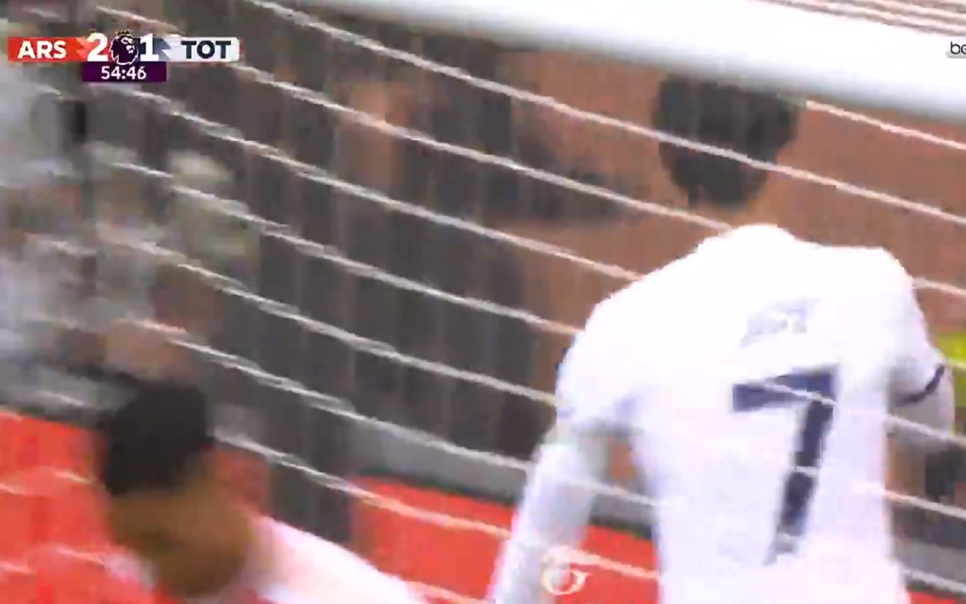 Αίμα και άμμος στο Λονδίνο, 2-2 μέσα σε δευτερόλεπτα (vid)