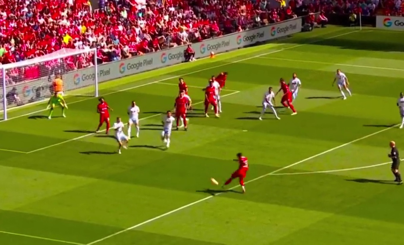 Λίβερπουλ – Άστον Βίλα: Πρώτο κόκκινο «παστέλι» για τον Σζομποσλάι! (vid)