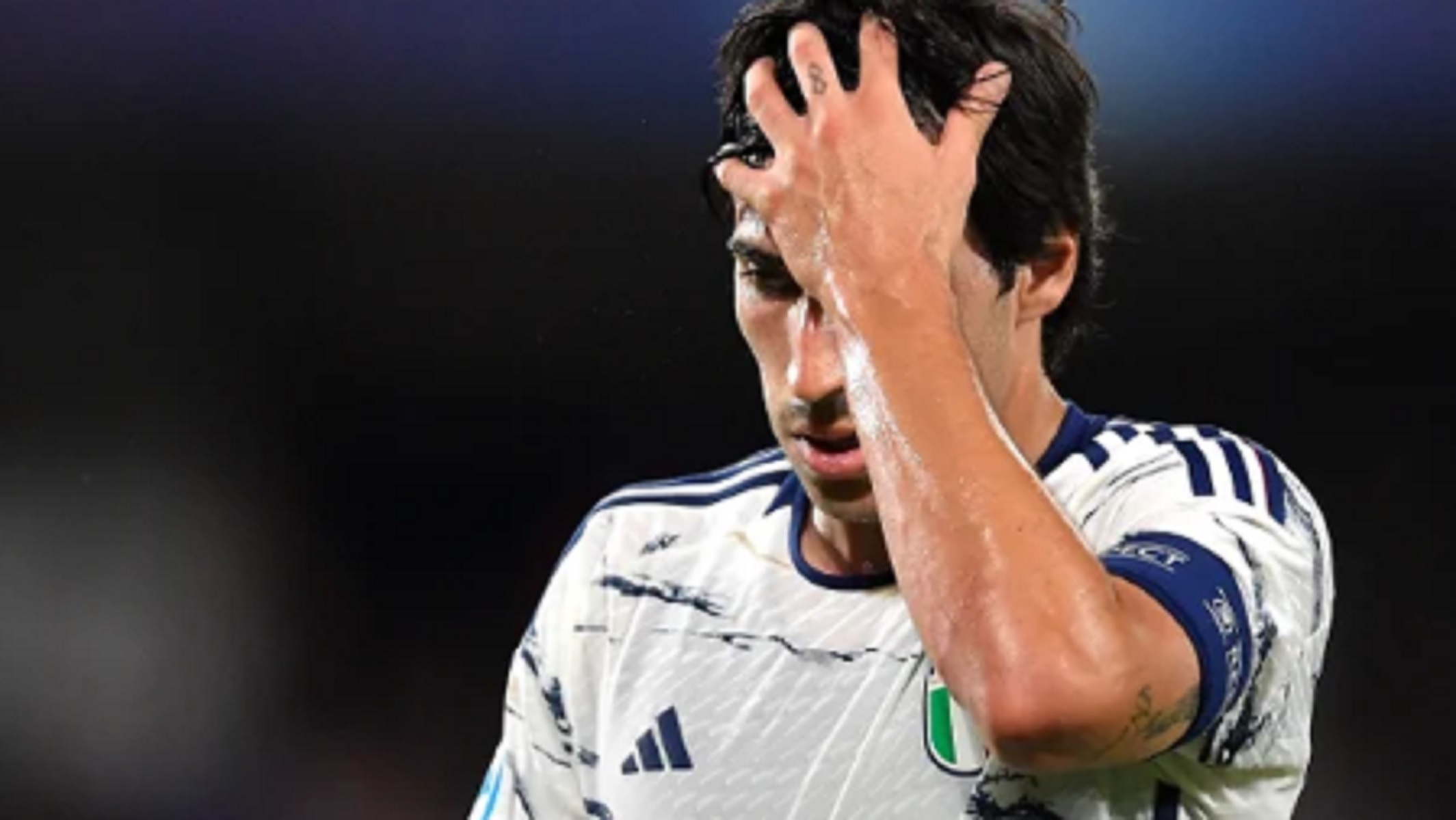 Κατήφεια στη Νιούκαστλ: Επιστρέφει τραυματίας ο Τονάλι λίγες ημέρες πριν τη Μίλαν