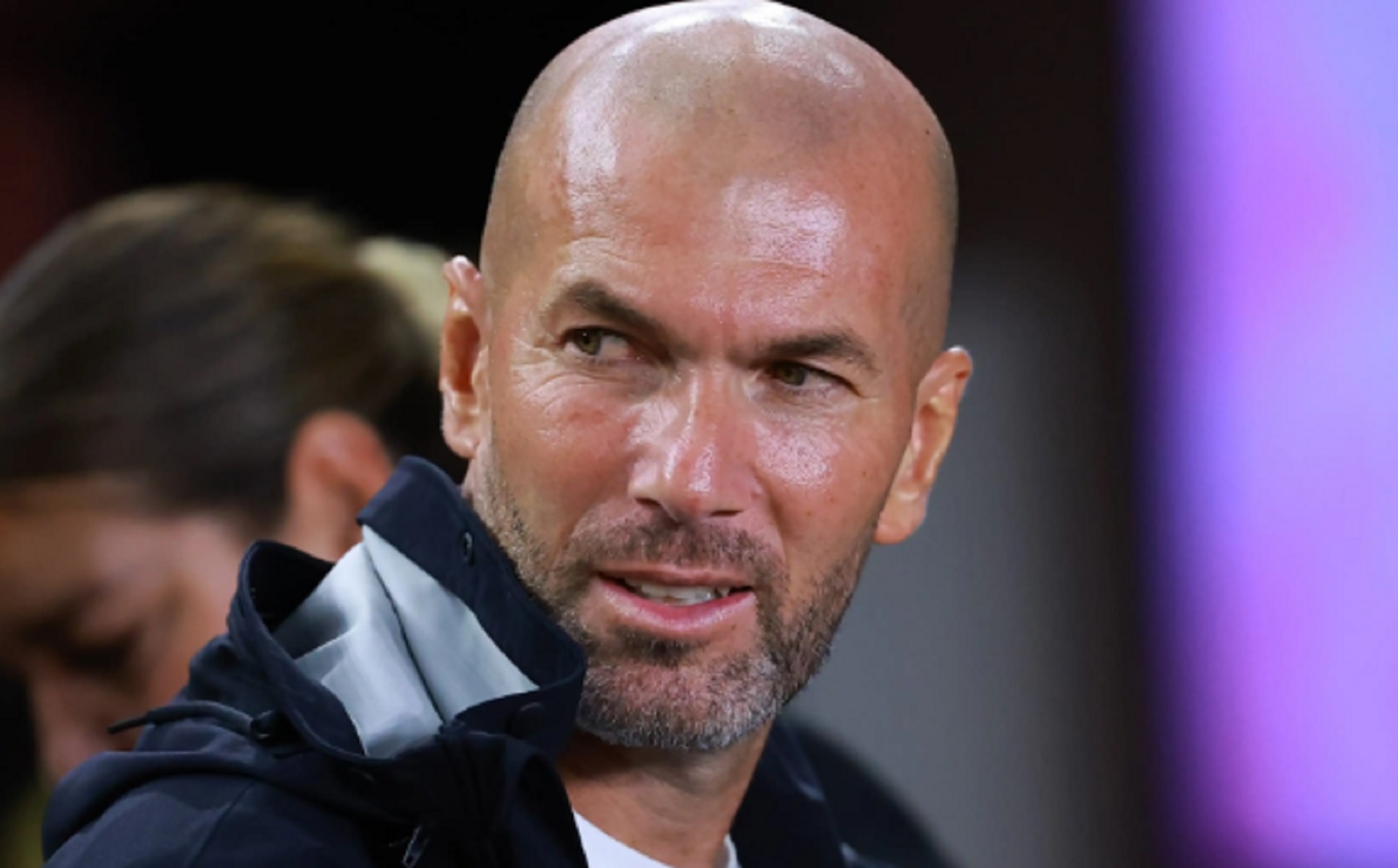 Λίγο ήθελε η ΑΕΚ να βρει τον Ζιντάν στον δρόμο της!