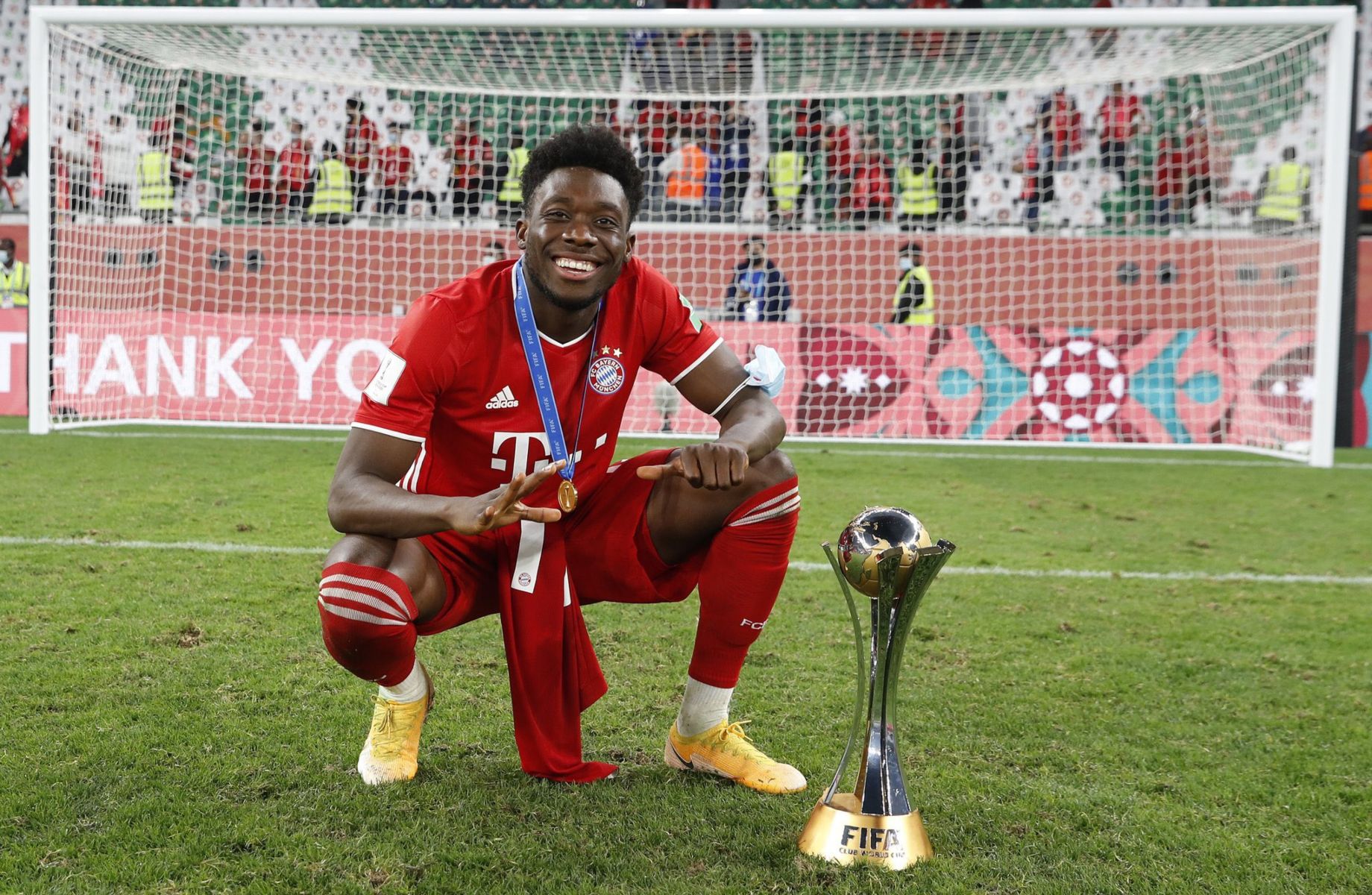 Η Ρεάλ θέλει τον Ντέιβις για… ψίχουλα!