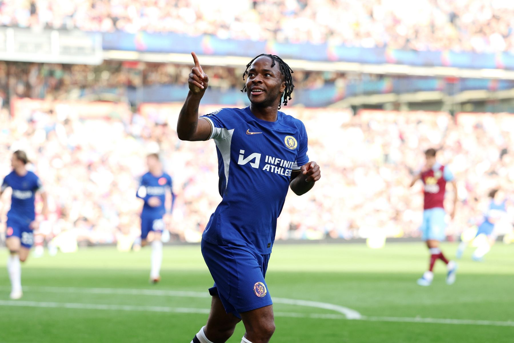 «Ο Στέρλινγκ μπορεί να πάει την Τσέλσι στην κορυφή της Αγγλίας»!