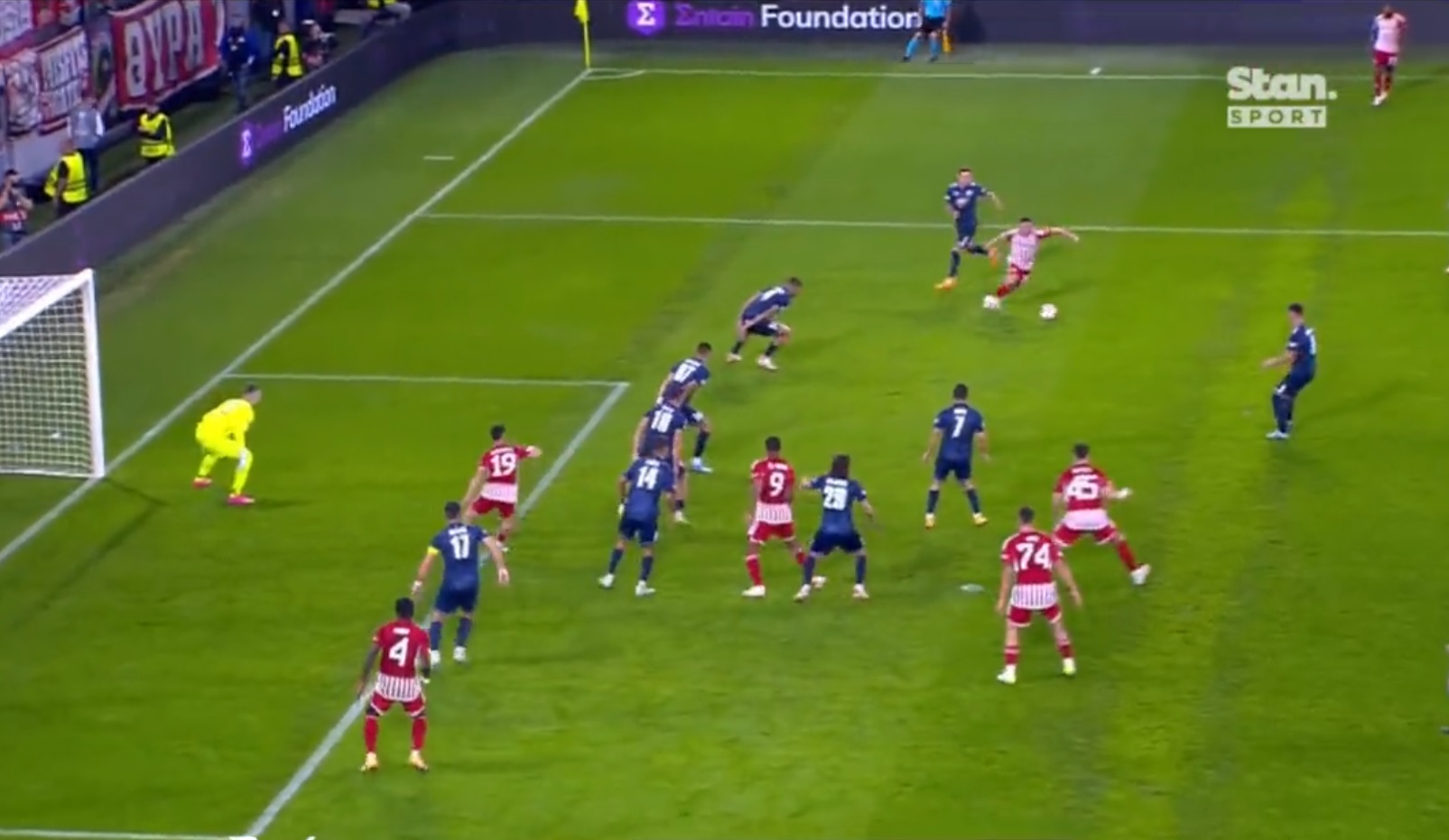 Έκανε τα σύνθετα απλά ο Ποντένσε, μείωσε η Τόπολα (vids)