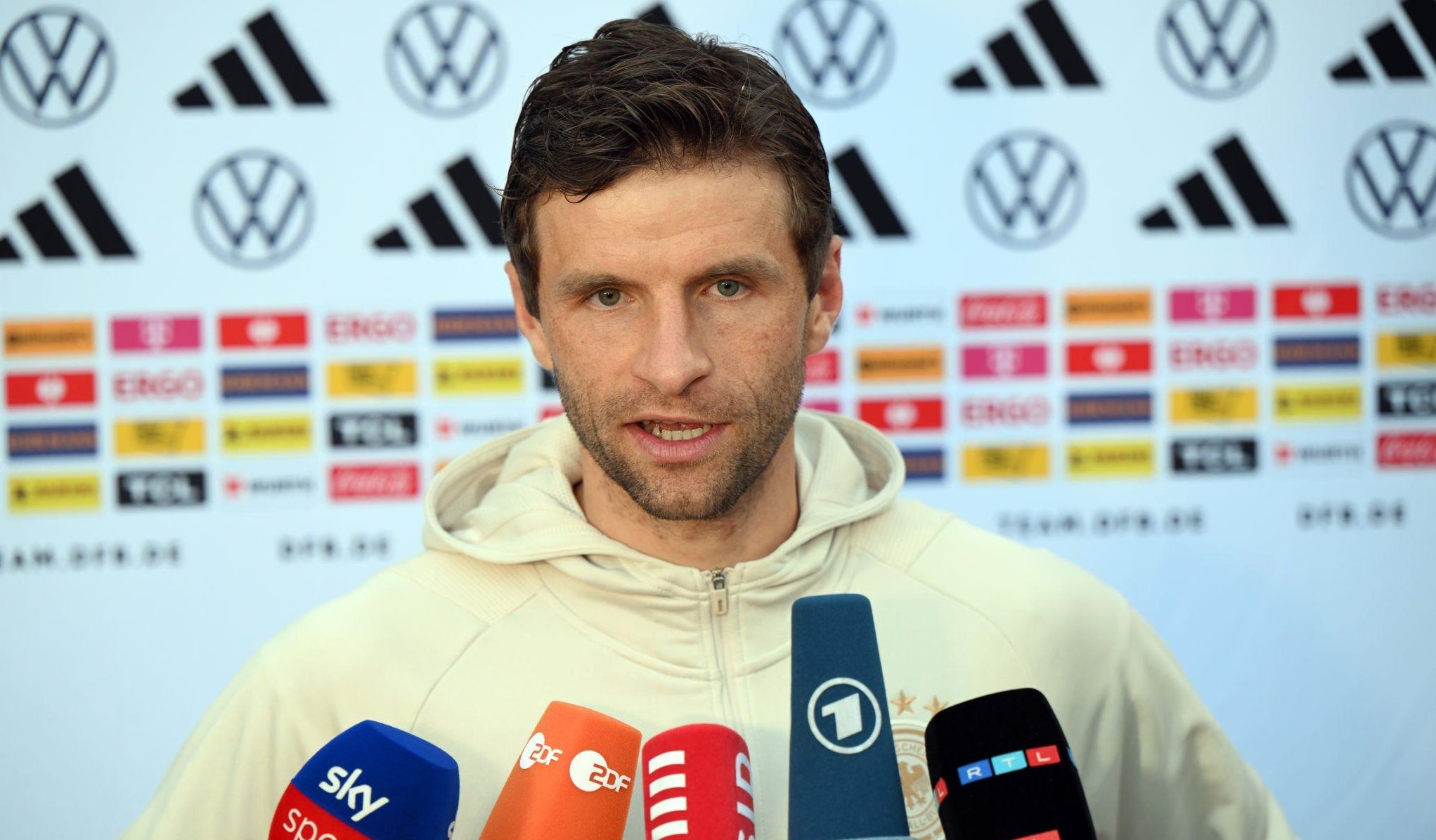 Νάγκελσμαν σε Μίλερ: «Εγώ πλήρωσα τον διαιτητή για να αποκλειστεί η Μπάγερν!»