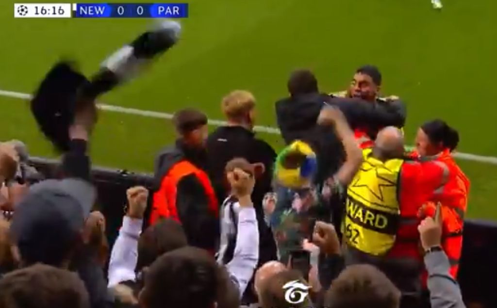 Το… έσταξε η Νιούκαστλ – Τα έκανε μαντάρα η Παρί στην άμυνα (vid)