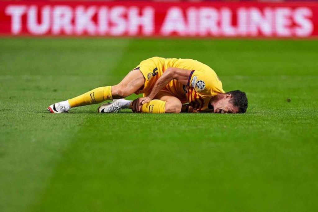 ΕΚΤΑΚΤΟ: ΣΟΚ με Λεβαντόφσκι στην Μπαρτσελόνα – Χάνει το clasico