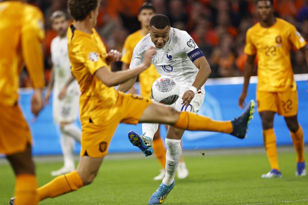 Δίδαξε ποιότητα ο Μπαπέ – Το πλασέ αριστούργημα που… τσάκισε τους Ολλανδούς (vid)