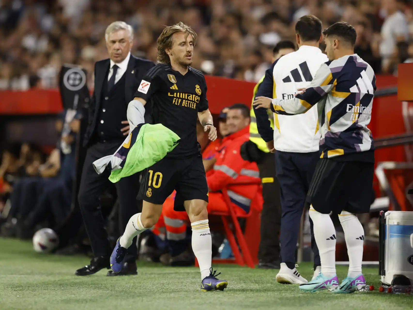 Δυσαρέσκεια διοίκησης Ρεάλ με Αντσελότι για Μόντριτς και Κρόος!