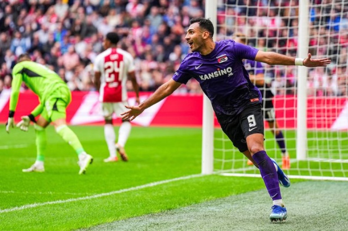 ΑΣΤΑΜΑΤΗΤΟΣ Παυλίδης – Κάρφωσε και τον Άγιαξ, έγραψε ιστορία (vid)