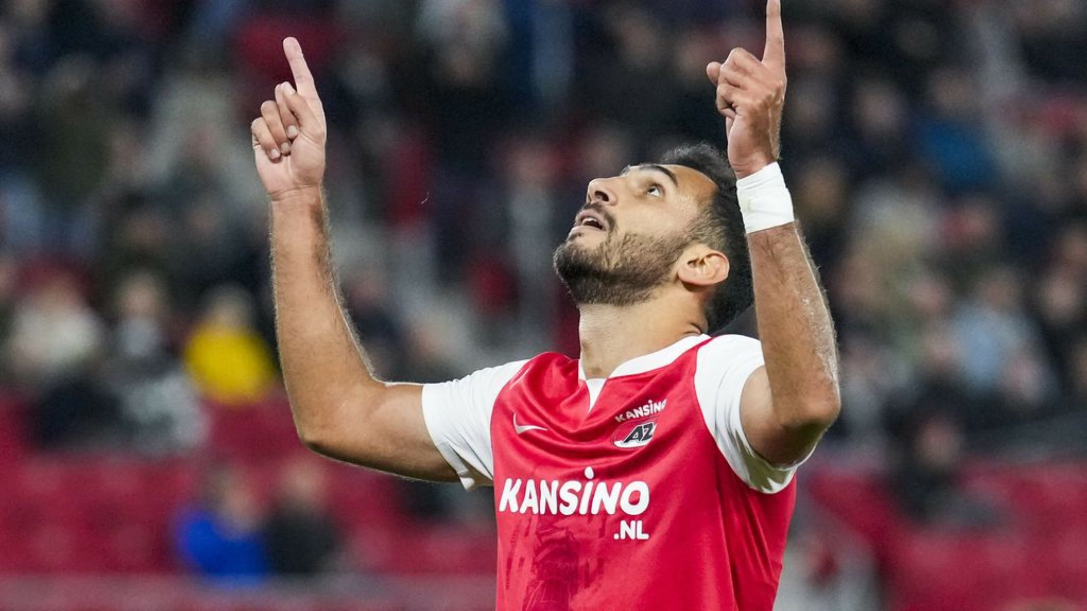 «Παρέλαση» σκάουτερς για τα μάτια του Παυλίδη