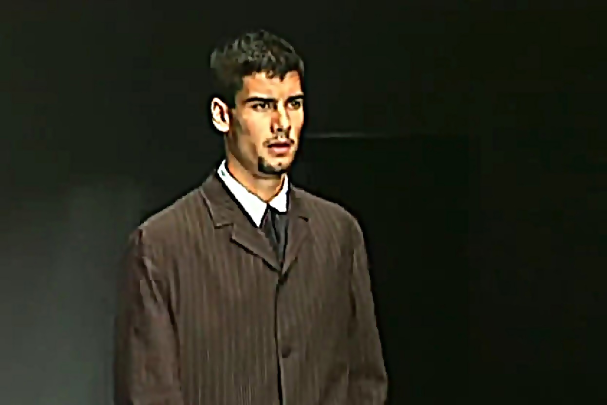 Κι όμως πριν 30 χρόνια ο Γκουαρντιόλα ήταν… (και) μοντέλο! (vid)