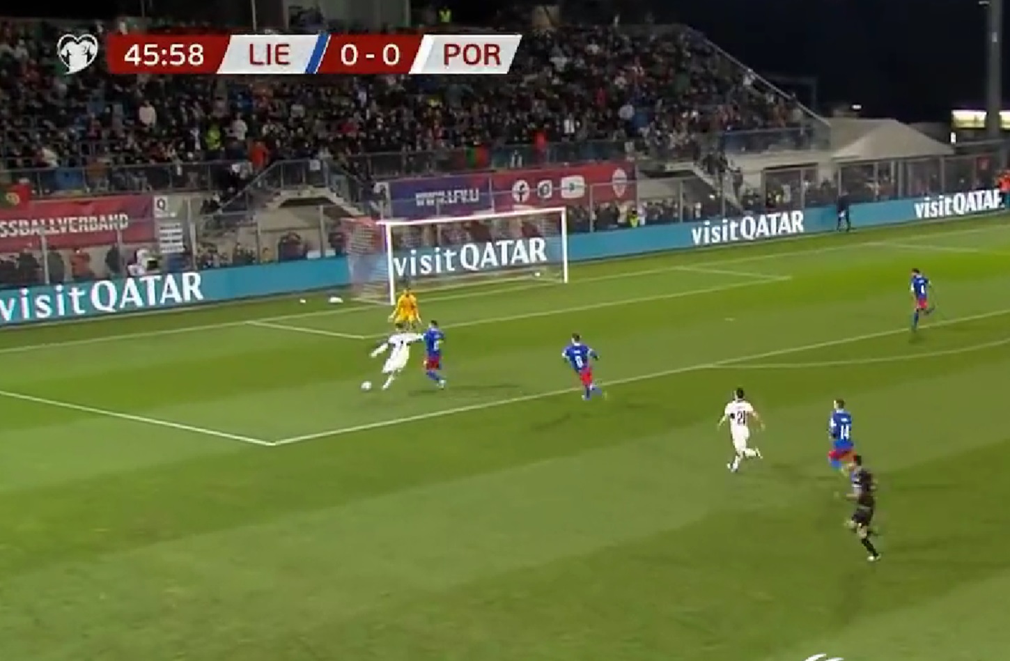 «Σφαιράτος» σαν έφηβος ο 38χρονος Κριστιάνο και γκολάρα με υποδειγματικό σουτ! (vid)