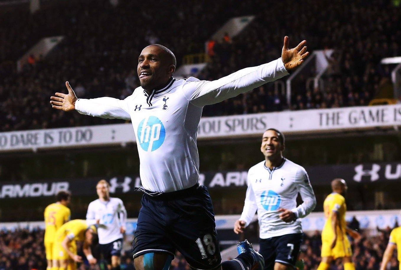 Μπελάδες για Τότεναμ – Κινδυνεύει με βαριά αφαίρεση βαθμών… λόγω του Ντεφόε!