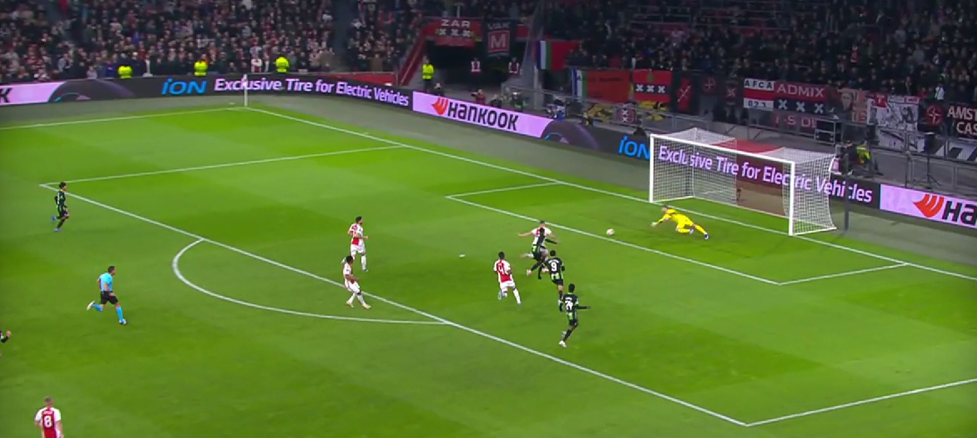 Ούτε στο… τοπικό: Αμέτρητα λάθη της άμυνας του Άγιαξ! (vid)