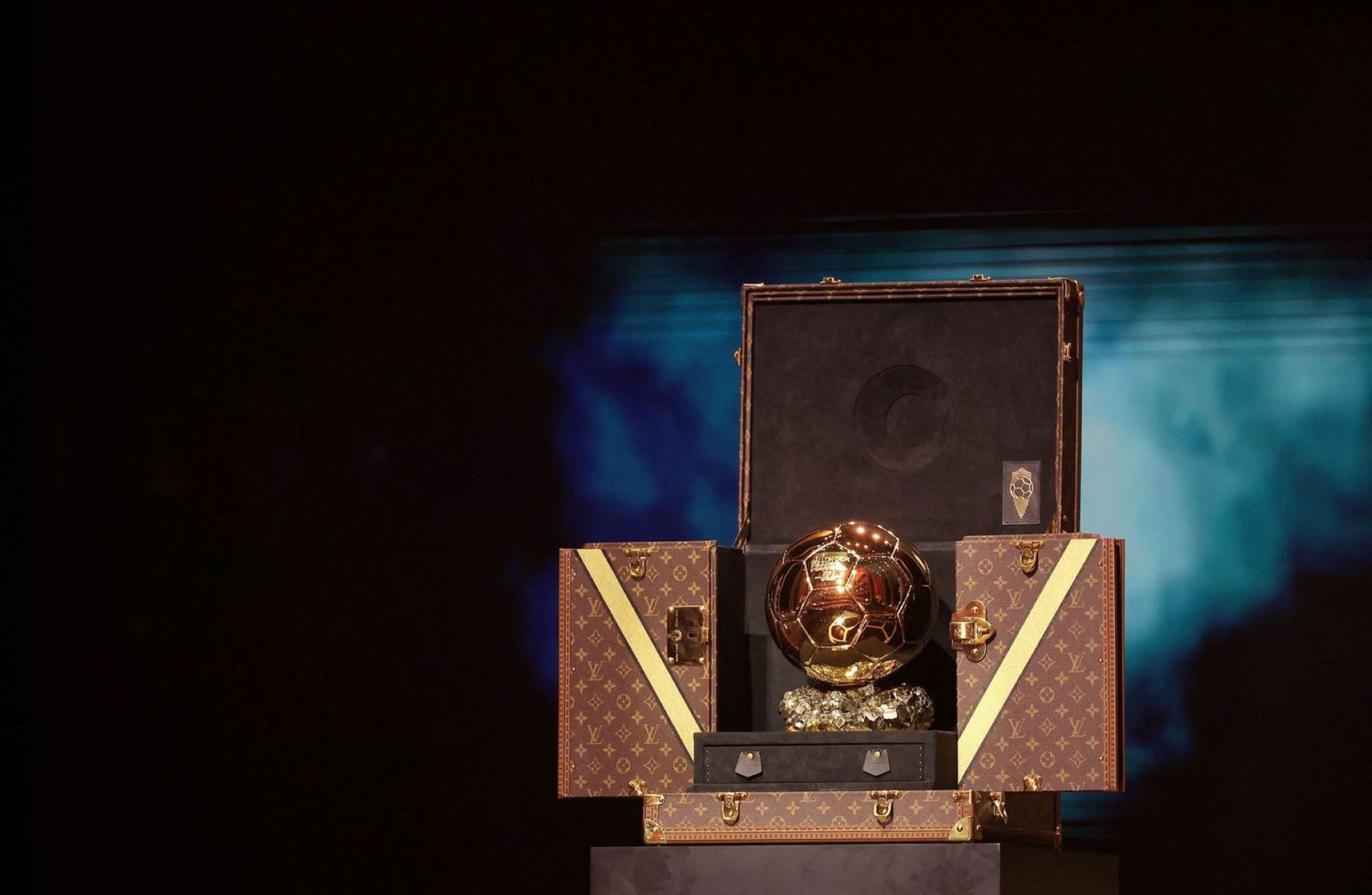 «Μεγαλώνει» η Χρυσή Μπάλα – UEFA και France Football θα συνδιοργανώνουν τον θεσμό