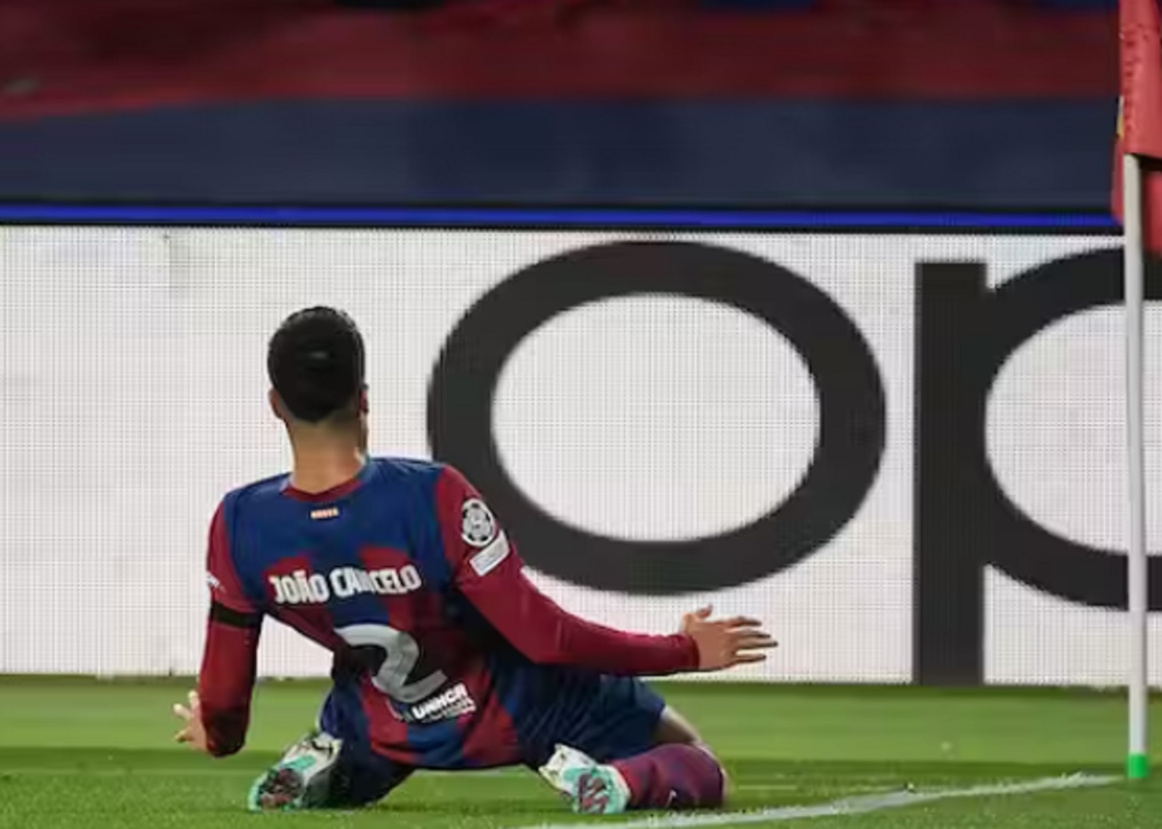 Πιο ξεκάθαρος δε γίνεται ο Κανσέλο: «Μόνο Μπαρτσελόνα θέλω, καμία άλλη»