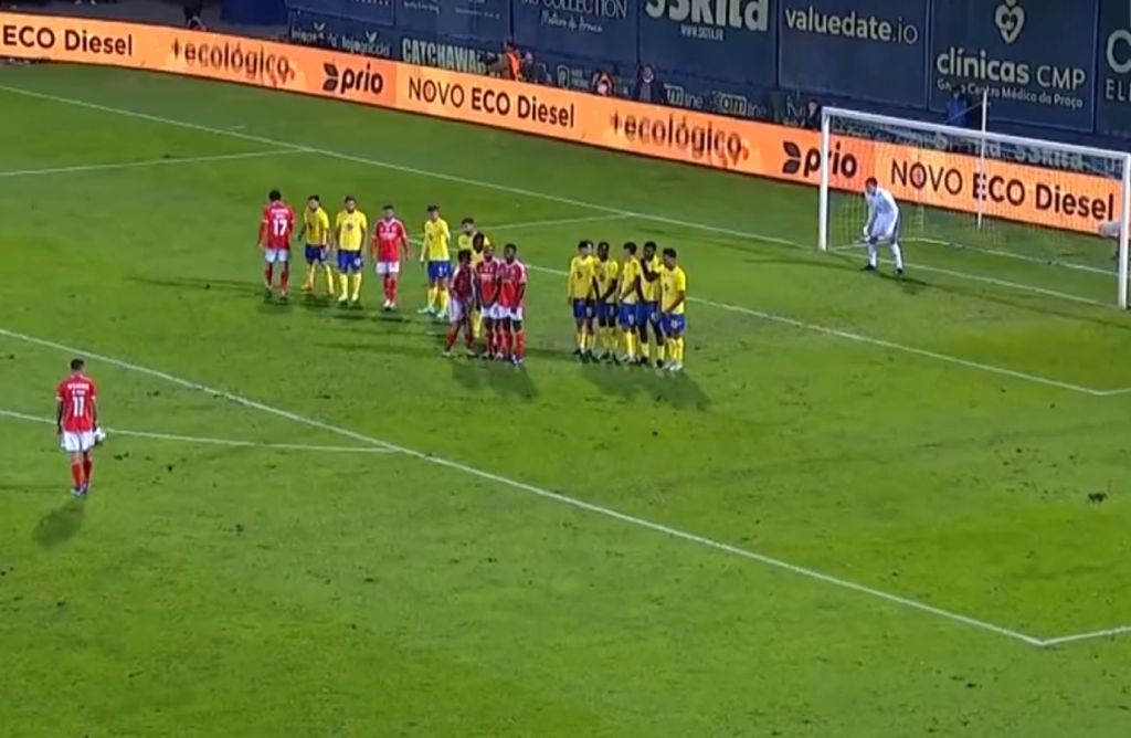 «Χόρεψε» την Αρούκα ο Ντι Μαρία και την εκτέλεσε με φαουλάρα (vid)