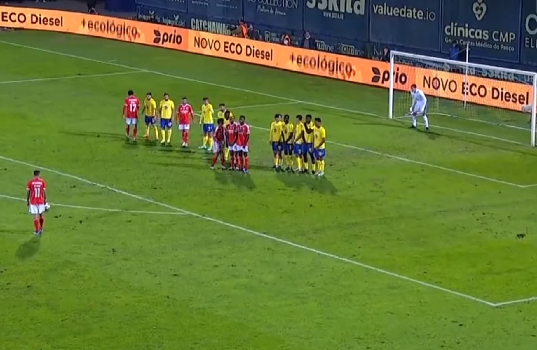 «Χόρεψε» την Αρούκα ο Ντι Μαρία και την εκτέλεσε με φαουλάρα (vid)