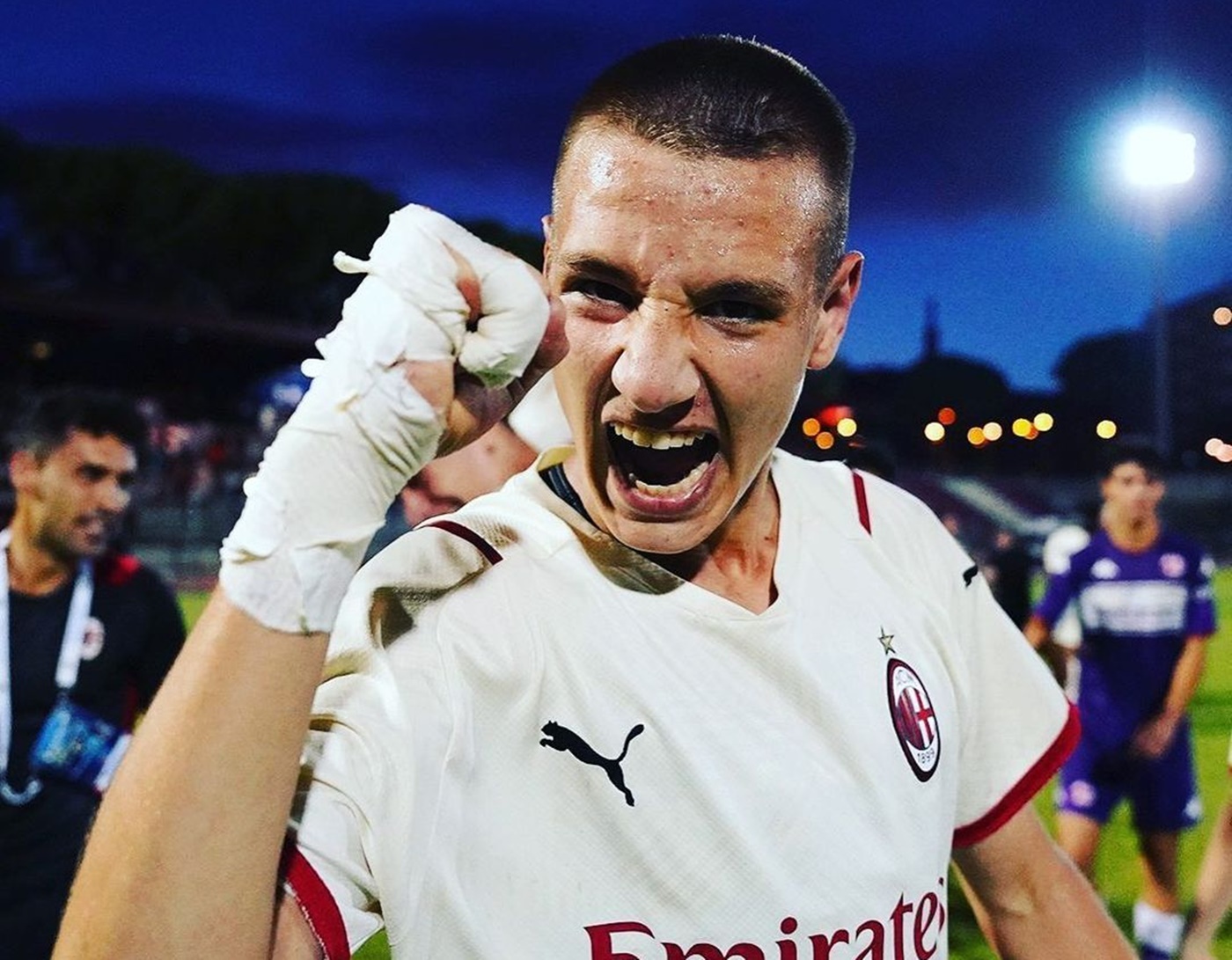 Μίλαν: 15χρονος σούπερ επιθετικός διεκδικεί θέση στην πρώτη ομάδα! (vid)