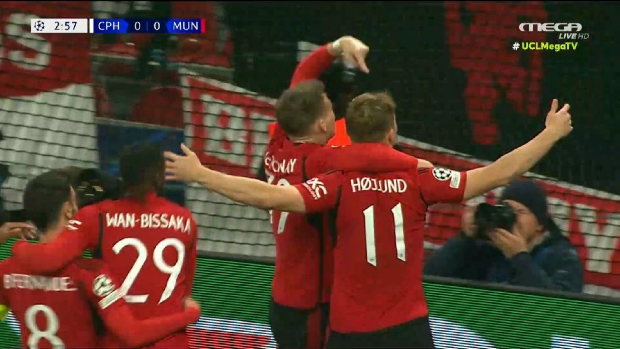 «Άνοιξε» το σκορ ο Χόιλουντ μετά την καταπληκτική ενέργεια του Ουάν-Μπισάκα! (vid)