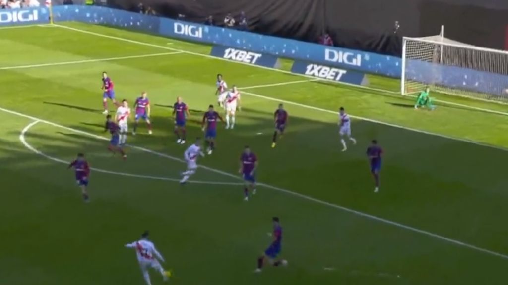 Η Ράγιο «κάρφωσε» την Μπαρτσελόνα από τα 35 μέτρα (vid)