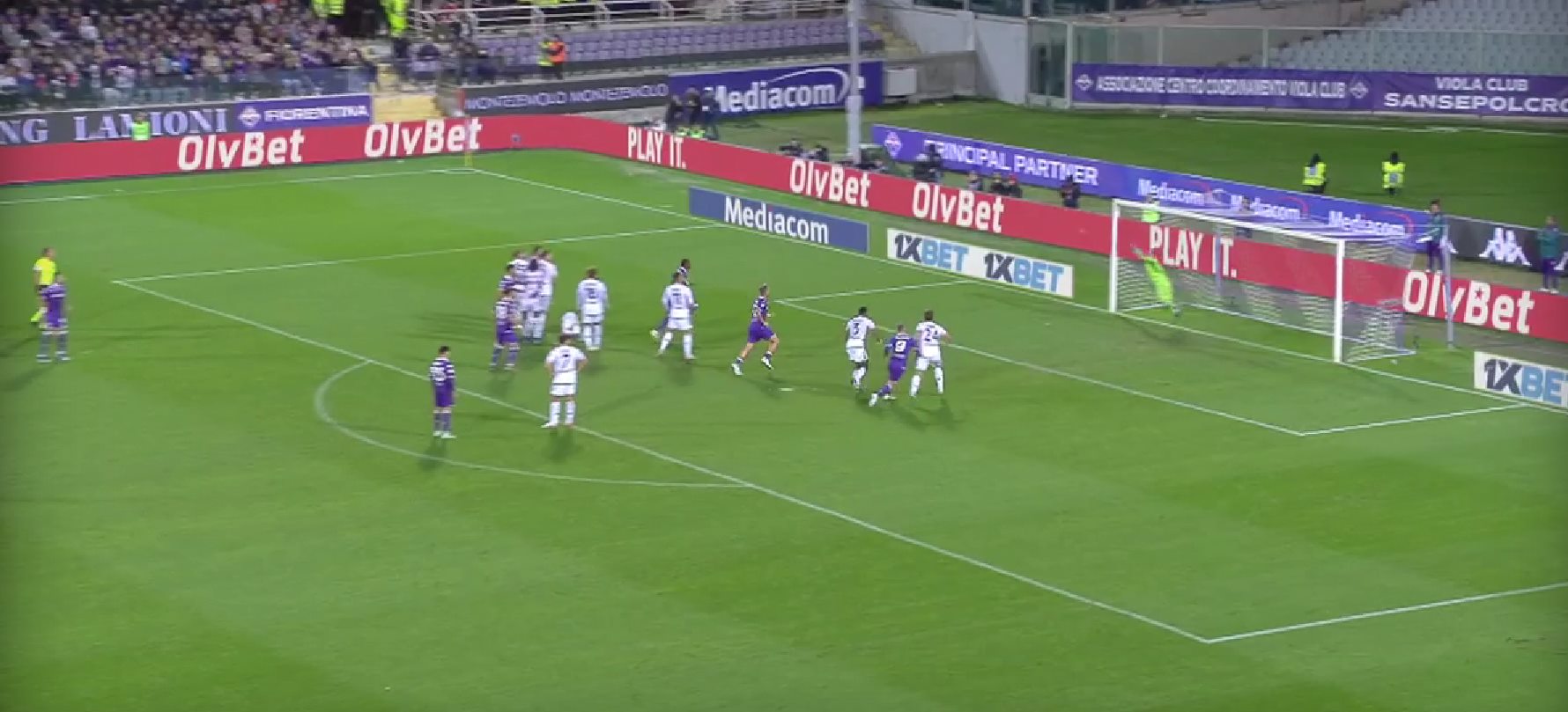 Ιπτάμενος… Πολωνός: Ο Σέζνι πάλι έπιασε το «άπιαστο»! (vid)