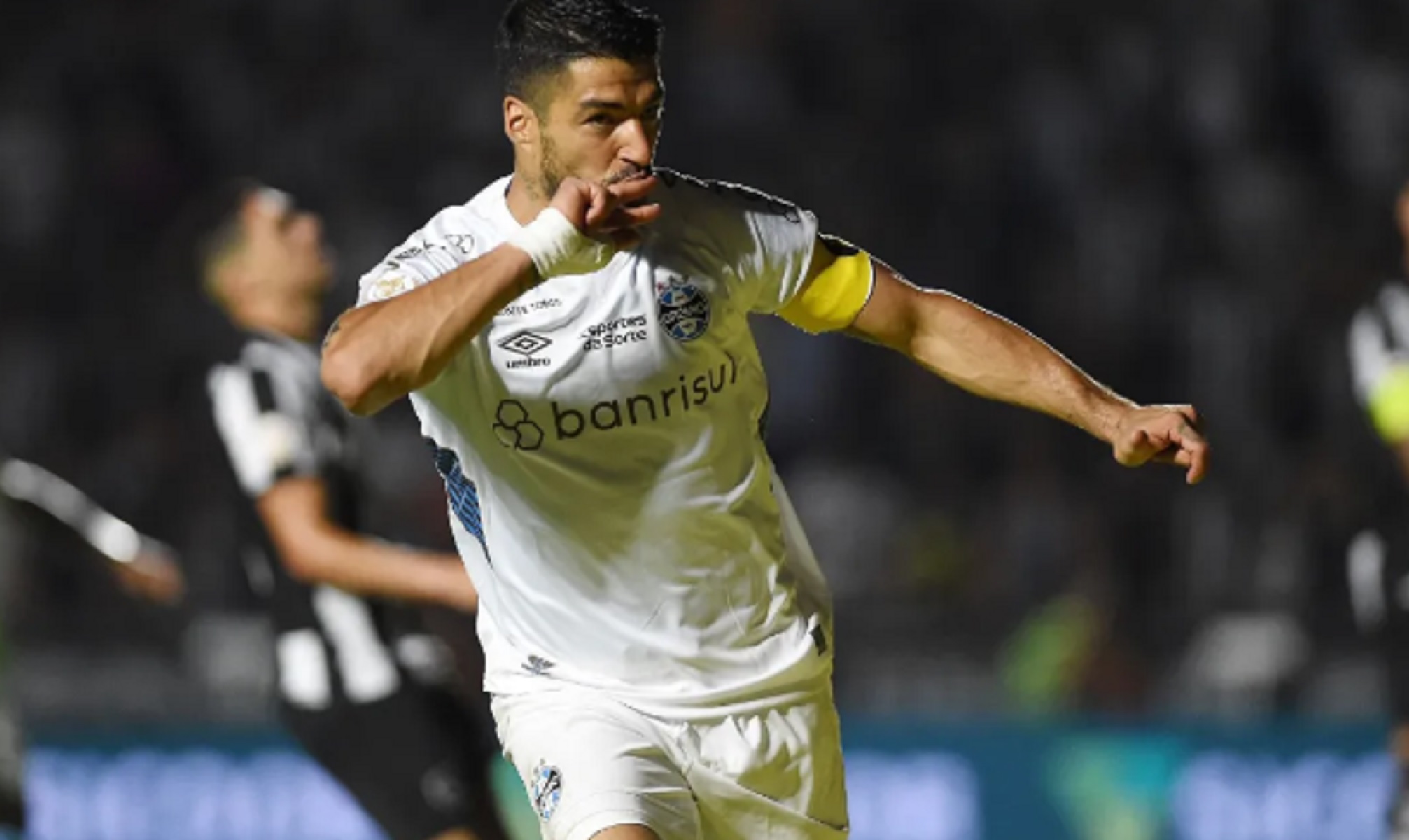 Μαγεύει τη Βραζιλία ο Σουάρες – Μυθική ανατροπή της Γκρέμιο με χατ τρικ σε 19 λεπτά (vid)