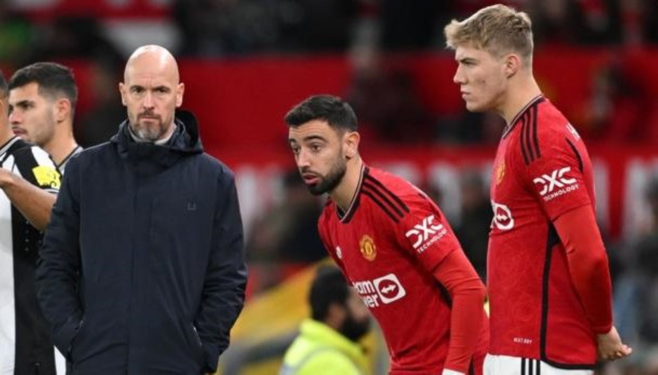 Τεν Χαγκ: «Αναλαμβάνω την ευθύνη, πρόκληση να γυρίσουμε τη κατάσταση»